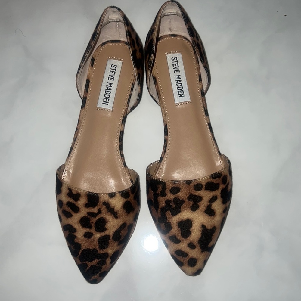 Steve Madden Leopard Flats